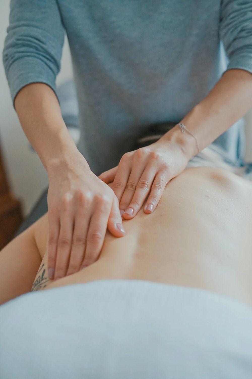 A relaxing back massage in progress